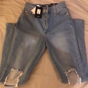 Fashionnova jeans size 7/8 perfect condition
